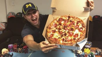VIDEO: Muž jedl pizzu každý den po celý rok, i přesto zhubnul! Jak se mu to podařilo?