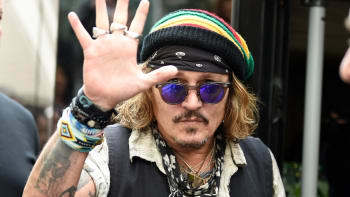 VIDEO: Johnny Depp sdílel své první TikTok video po výhře nad Amber. Co vzkázal fanouškům?
