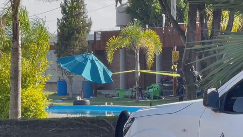 Sedm obětí si vyžádala střelba ve venkovním akvaparku v mexickém městě Cortazar ve státě Guanajuato. 