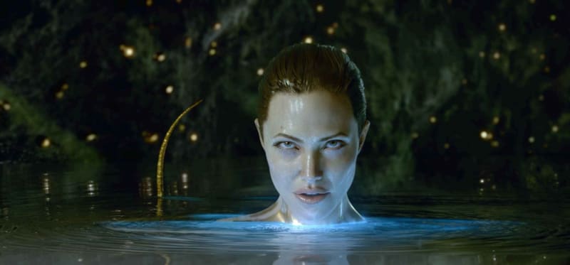 Angelina Jolie ve filmu Beowulf