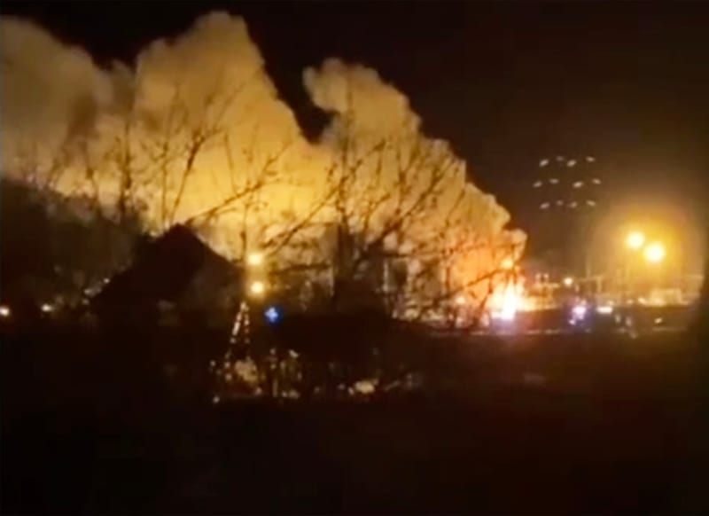 Požár v Belgorodu přisuzují Rusové ukrajinským dronům.
