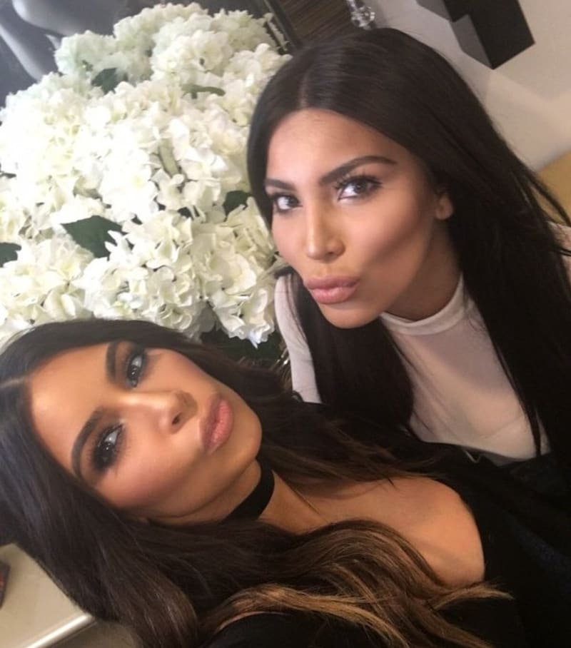 Kim Kardashian s dvojnicí