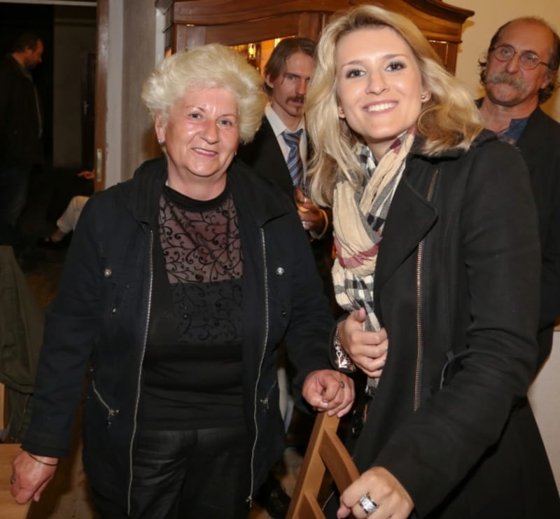 Libuše Špillarová se svojí dcerou Lenkou, reportérkou VIP zpráv