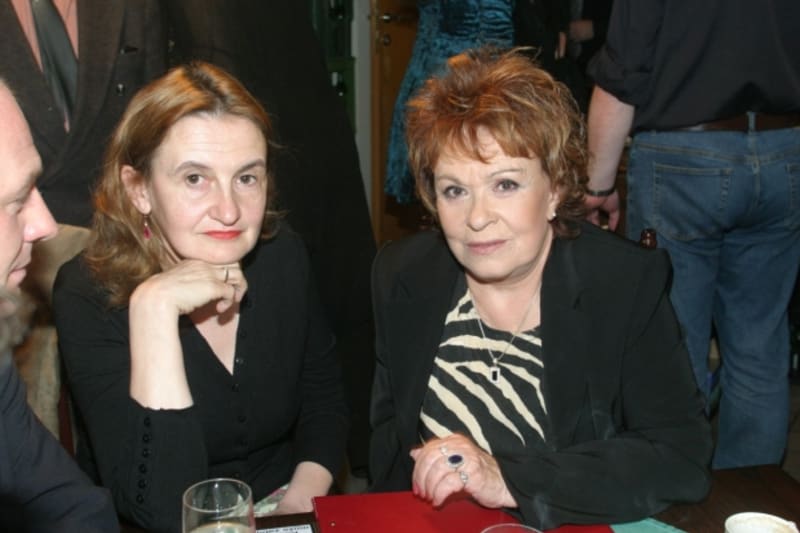 Jiřina Bohdalová s Evou Holubovou