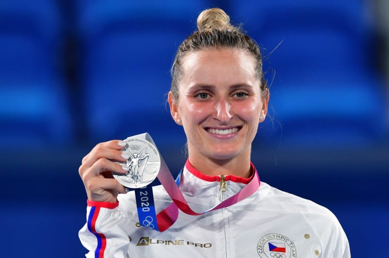 Tenistka Markéta Vondroušová získala po olympijském stříbru i zásnubní prstýnek.