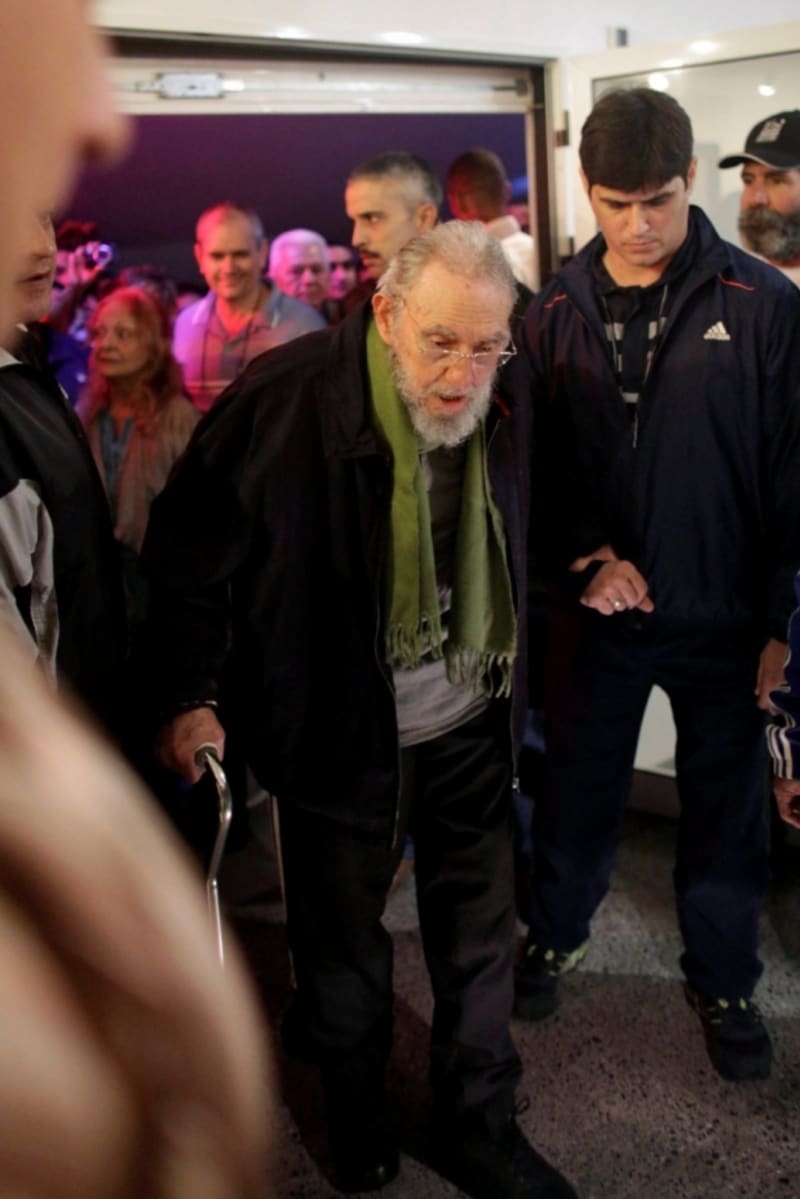 Někdejší kubánský vůdce, sedmaosmdesátiletý Fidel Castro, se zúčastnil otevření uměleckého studia v Havaně.