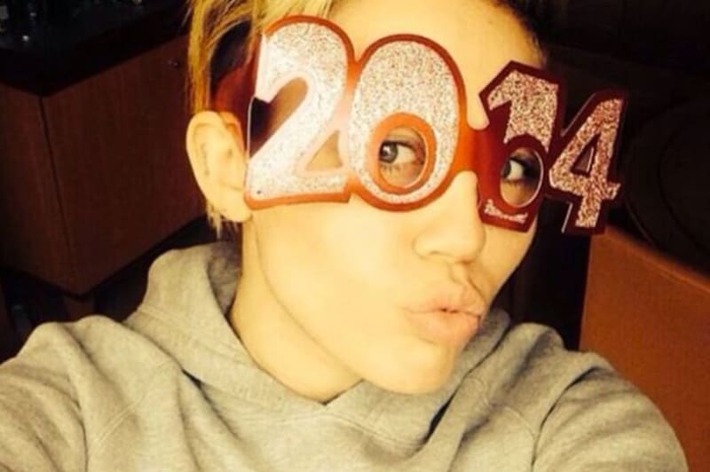 Zpěvačka Miley Cyrus... Happy New Year 2014