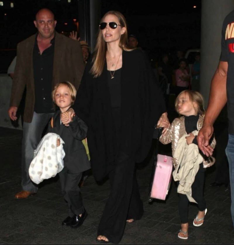 Angelina Jolie na svých dětech rozhodně nešetří