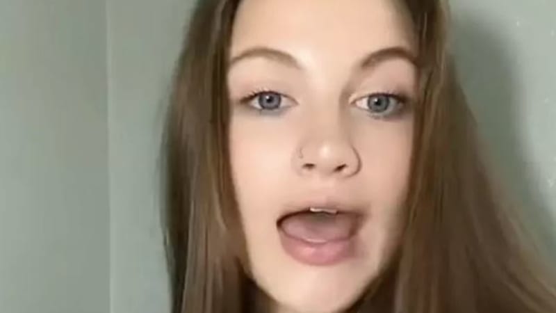 VIDEO: 21letá matka s pubertální dcerou si stěžuje na TikToku. Co krutého jí lidé říkají?