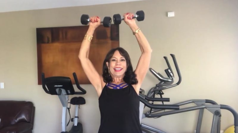 VIDEO: 73letá žena se stala šampionkou fitness! Jak to mohla ve svém věku vůbec dokázat?