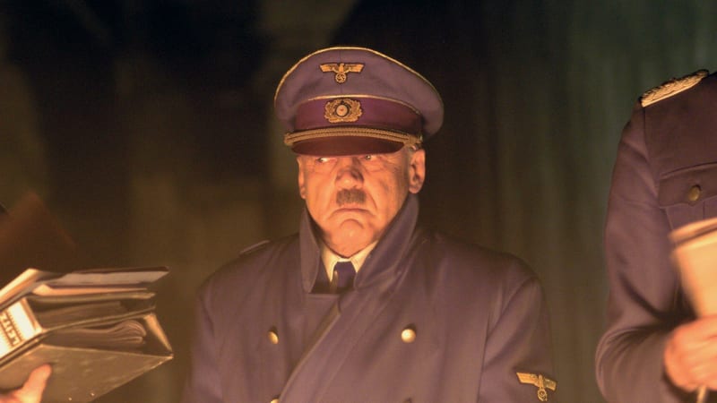 SMUTNÁ ZPRÁVA: Zemřel legendární představitel Hitlera z Pádu Třetí říše. Kolik mu bylo let?
