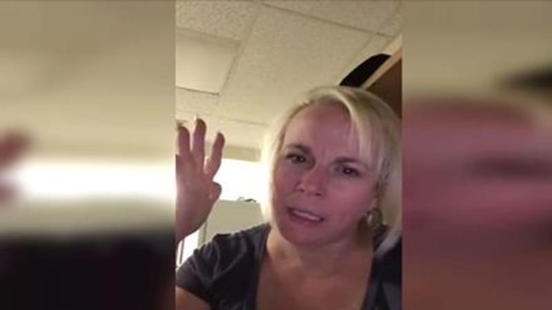 VIDEO: Její syn odešel na vysokou a přestal se ozývat, jeho matka proto natočila tohle video