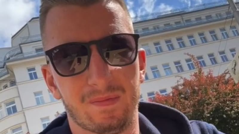 VIDEO: Známý český tiktoker nastoupil do vězení! Co dojemného mu vzkázala Shopaholicadel?