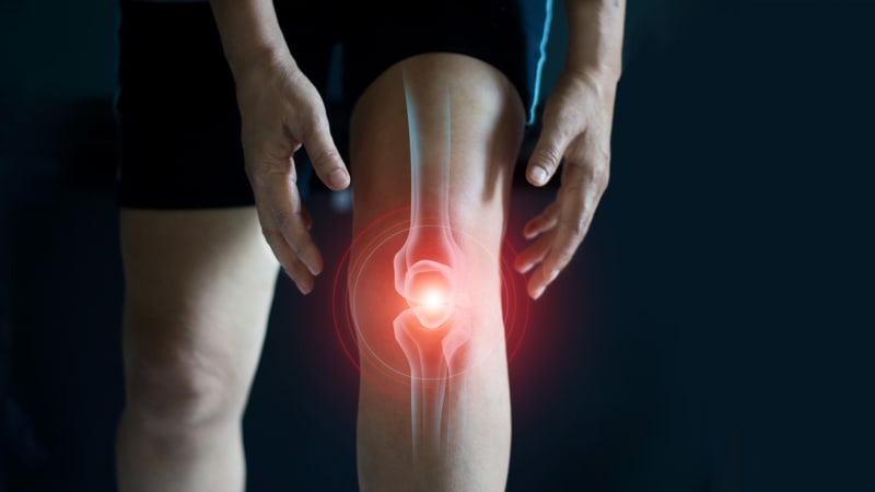 FOTO: Žena pociťující bolest nohou trpí středověkou nemocí! Přezdívá se jí SVATÝ OHEŇ