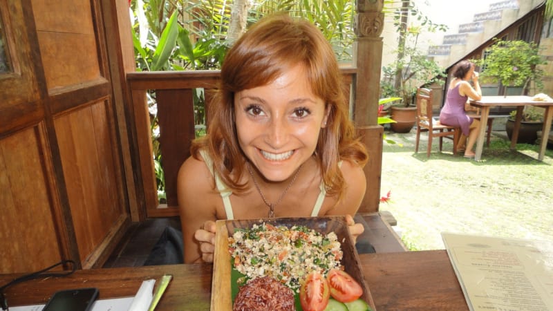 FOTO: Žena vyměnila veganství za maso! Co závažného jí k tomu připomnělo?