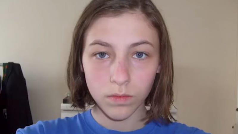 VIDEO: Puberťačka se fotila každý den po dobu 8 let. Její neuvěřitelná proměna vyráží lidem dech