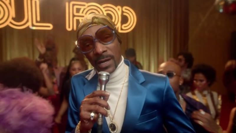 Rapper Snoop Dogg si zahulil trávu i v Bílém domě. Jak je možné, že mu to prošlo?