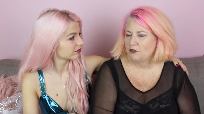 VIDEO: Starší manželka slavné lesbické youtuberky je ve vězení! Za co se tam dostala?