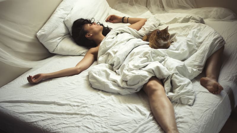 ODHALENO: Proč byste neměli spát v pyžamu? Důvod vás určitě překvapí!