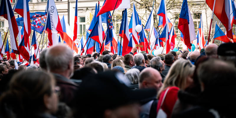 Demonstrace Jindřicha Rajchla a iniciativy Česko proti bídě na Václavském náměstí, 16. dubna 2023