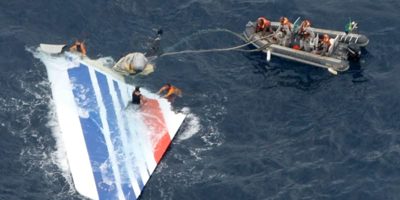 Tragický pád letu AF447 v roce 2009 nepřežilo celkem 228 lidí na palubě.