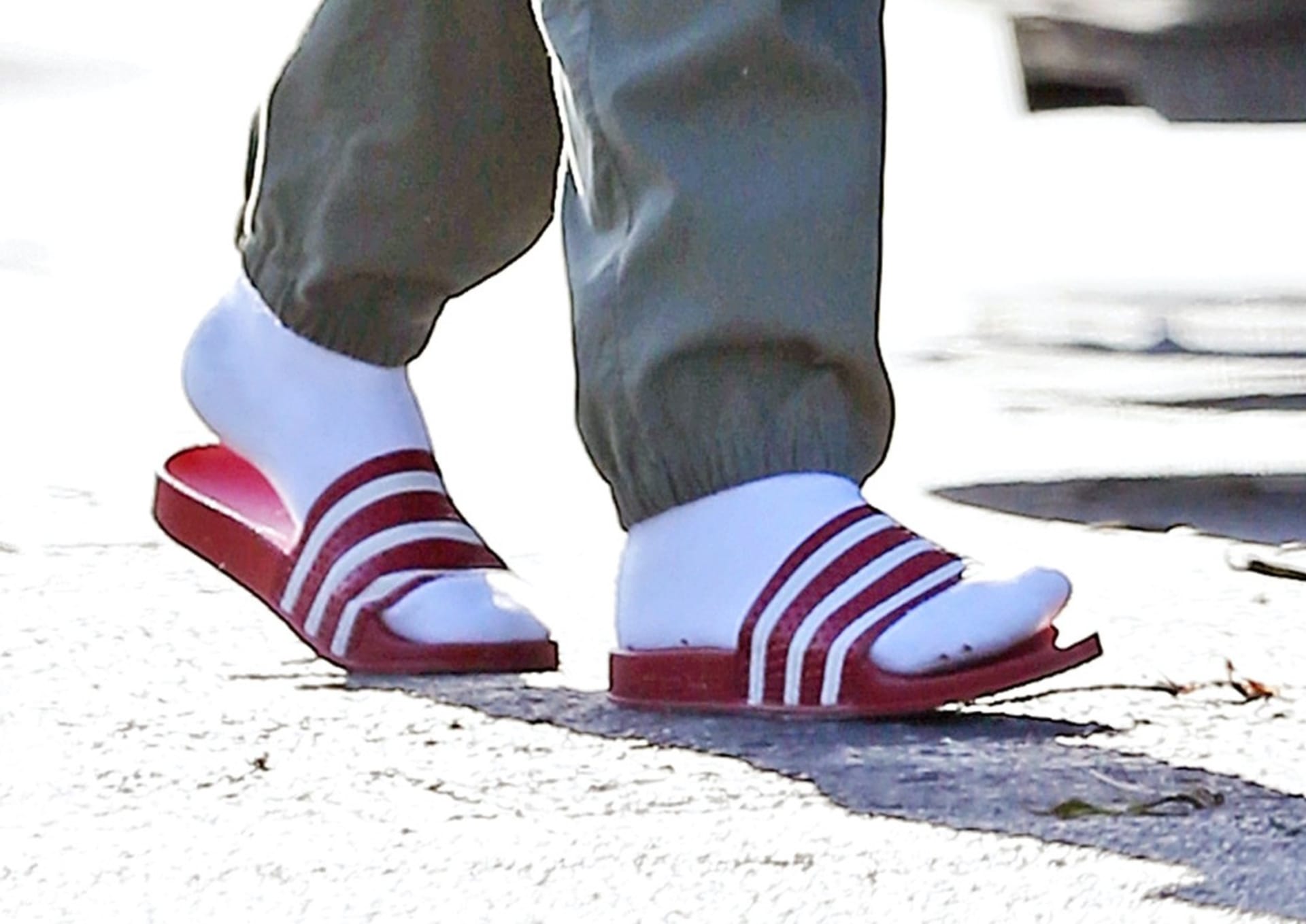 Orlando Bloom v sandálech s ponožkama 3