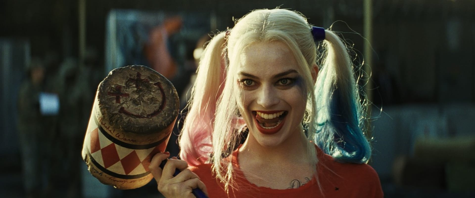 Margot Robbie jako Harley Quinn.