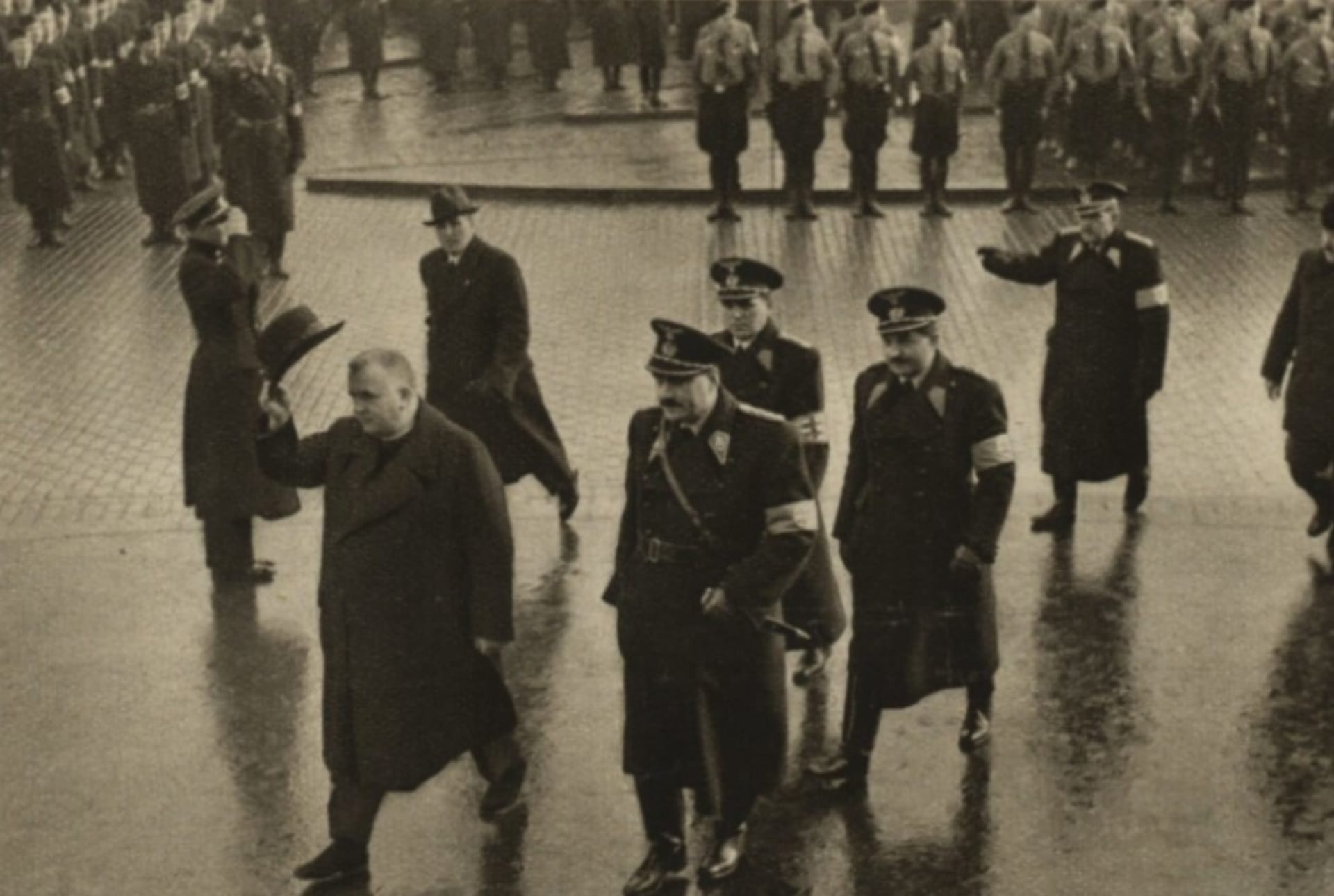 Jozef Tiso v roce 1939 v časopise Pestrý týden, nedlouho před vznikem Slovenského státu