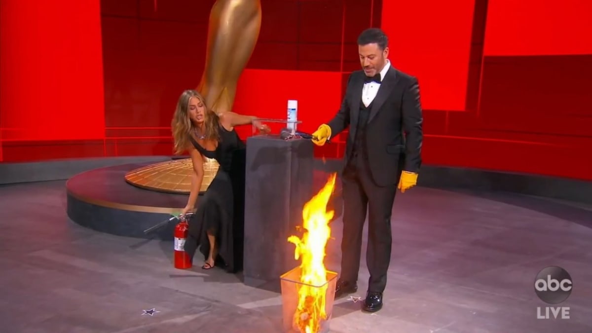 Jennnifer Aniston vs. požár 2