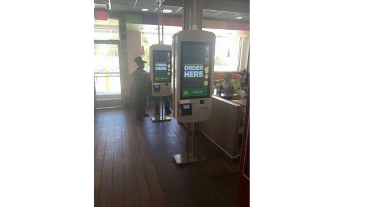 Samoobslužné automaty na přijetí objednávek