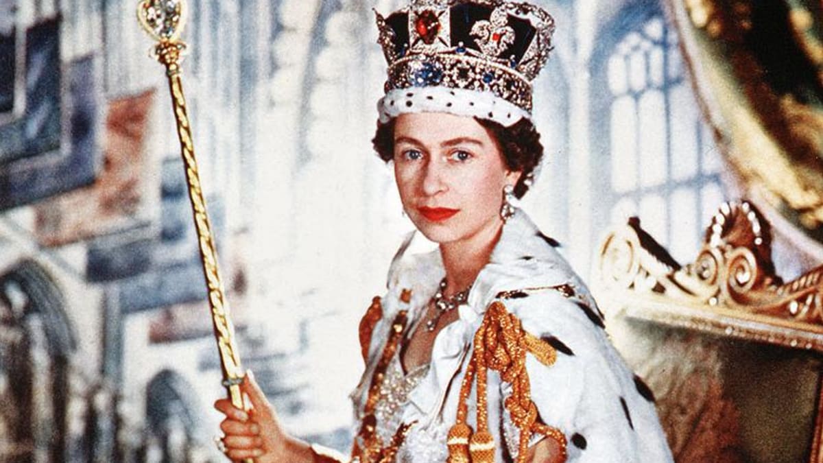 Alžběta II., panovnice, která sedí na trůnu už 62 let.