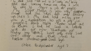 Sedmiletá dívka píše do Googlu 