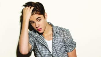 Justin Bieber nahý