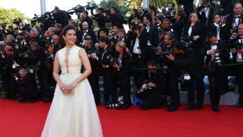 America Carrera byla na festivalu v Cannes obtěžována