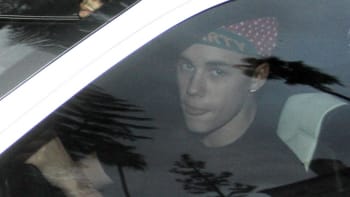 Justin Bieber má megaproblém: Policie našla kokain v domě