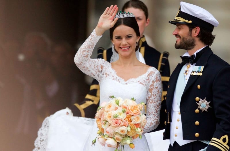 Svatba proběhla v sobotu a ze Sofie je nyní Princezna Sofie, vévodkyně z Värmlandu.