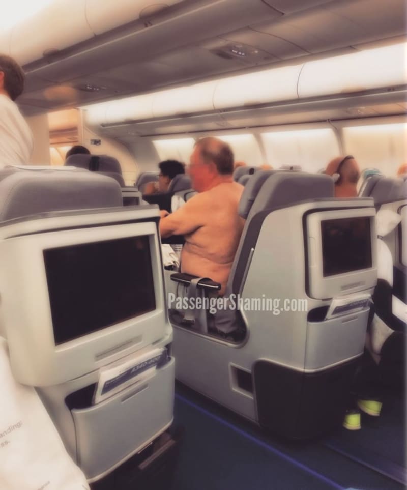 Šílení cestující v letadle 13