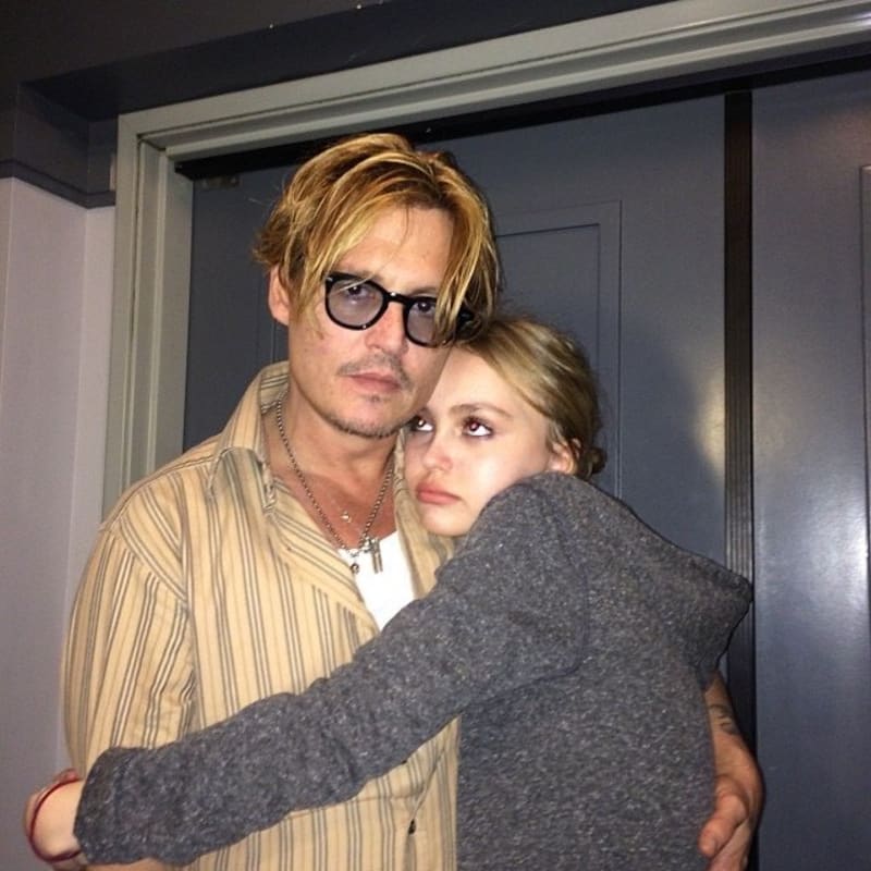 Lily-Rose Depp se svým milovaným tatínkem Johnnym Deppem.