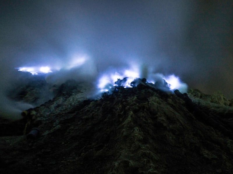 Sopka s modrou lávou - Obrázek 3