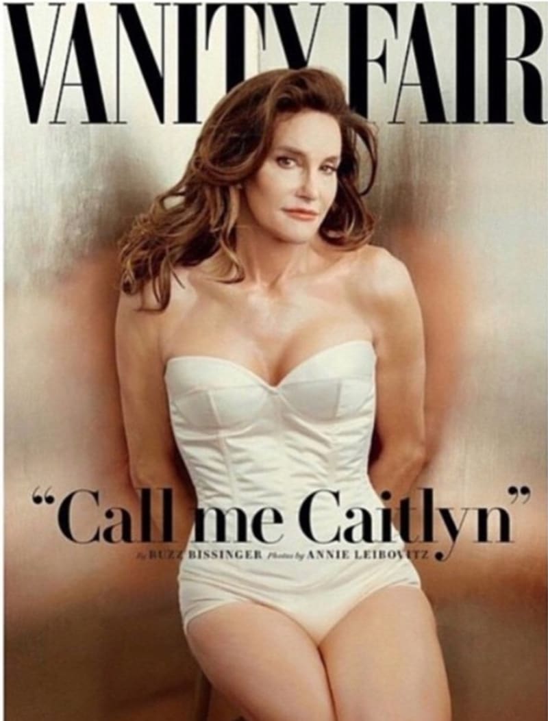 "Říkejte mi Caitlyn." Obálka magazínu Vanity Fair mluví jasně.