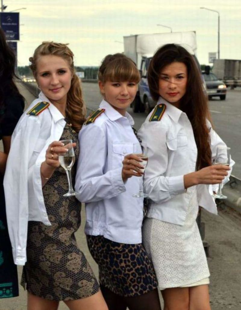Ruské sexy holky v uniformách - Obrázek 5