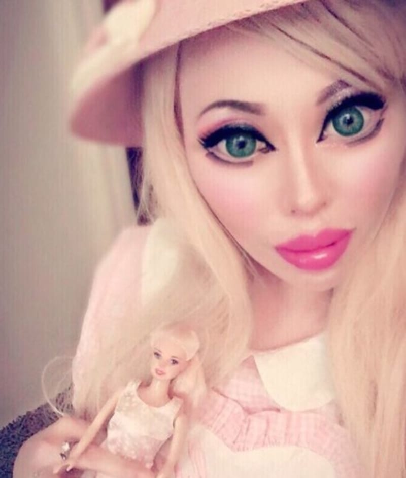 Živá Barbie Ophelia Vanity.
