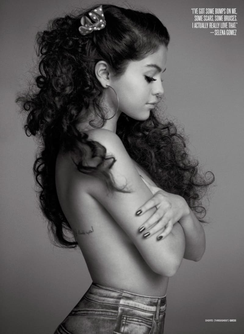 Selena na snímku v časopise V Magazine.
