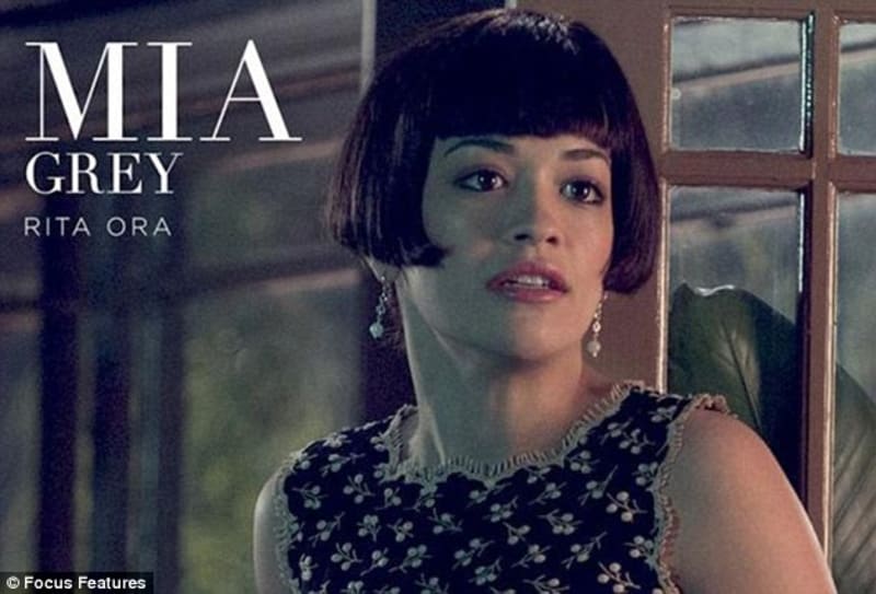 Rita Ora v roli Mii