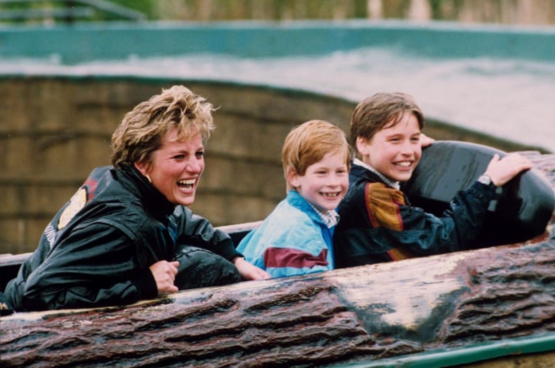 Princ Harry a Meghan Markle jako děti 5