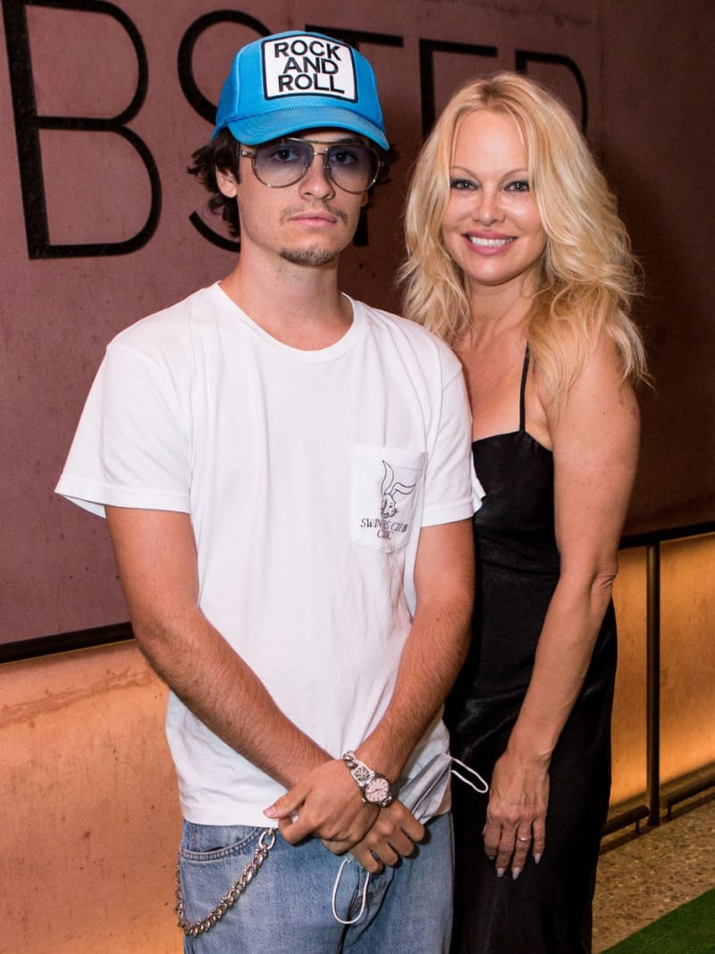 Pamela Anderson se synem.