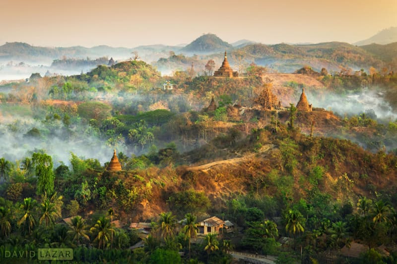 Mrauk U je archeologicky významné město, Myanmar.