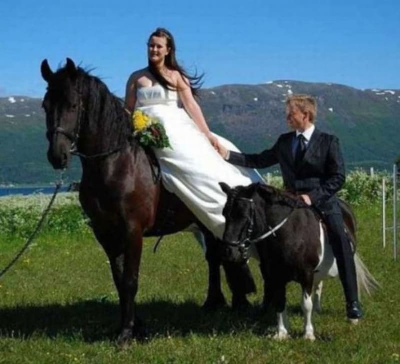 Hmmm, nevěsta bude v tomto vztahu zřejmě na koni :-)