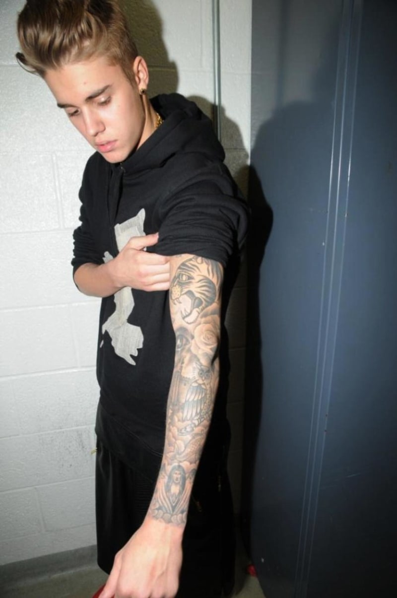 Bieber tetování - policejní snímky Miami - Obrázek 6