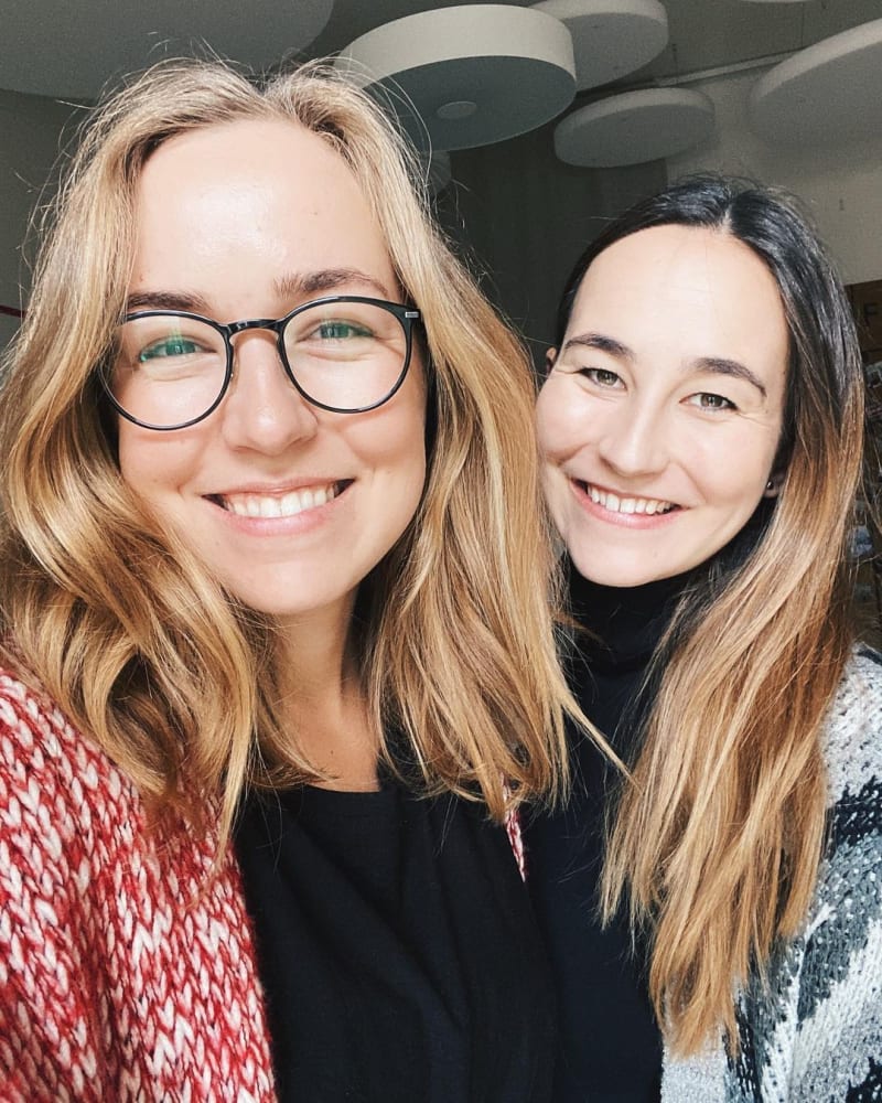 Youtuberka Nicole a její sestra Lucie z kanálu A Cup of Style.